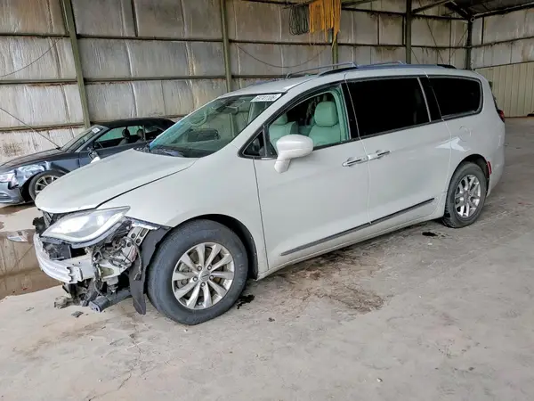 2C4RC1BG2HR702563 — 2017 Chrysler Pacifica, Передняя часть (Front End), фото до ремонта