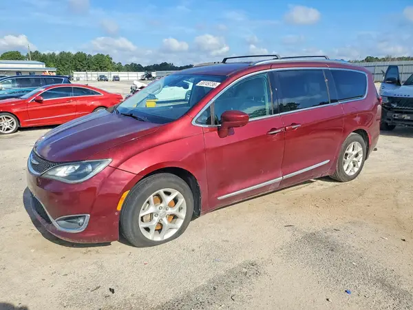 2C4RC1EGXHR614369 Chrysler Pacifica 2017 — повреждение Передняя часть, фото до ремонта