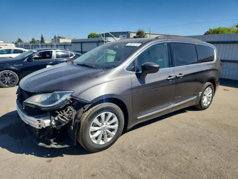 2C4RC1BG2HR516733 — 2017 Chrysler Pacifica, Передняя часть (Front End), фото до ремонта