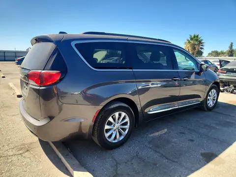 2017 Chrysler Pacifica VIN 2C4RC1BG2HR516733 фото 3