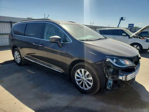 2017 Chrysler Pacifica VIN 2C4RC1BG2HR516733 фото 4