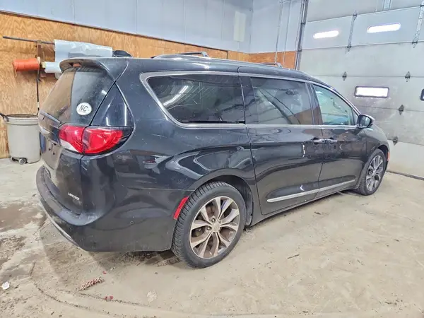 2C4RC1GG7HR648010 — 2017 Chrysler Pacifica, фото 3 с аукциона Copart 07.10.2026, Передняя часть