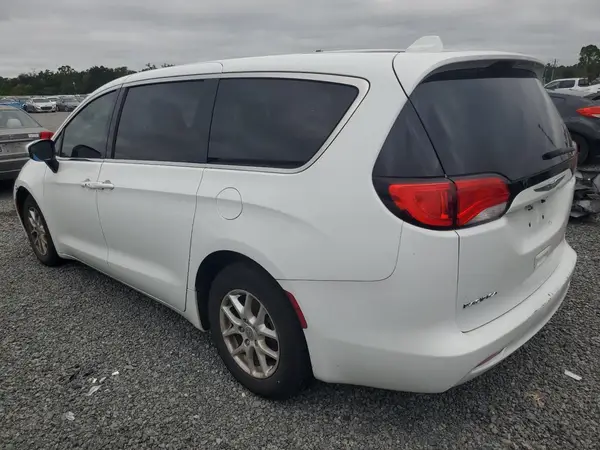2C4RC1CG8HR708298 — 2017 Chrysler Pacifica, фото 2 с аукциона Copart, Передняя часть