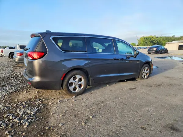 2C4RC1CG2HR521803 — 2017 Chrysler Pacifica, фото 3 с аукциона Copart 05.10.2026, Мелкие вмятины и царапины
