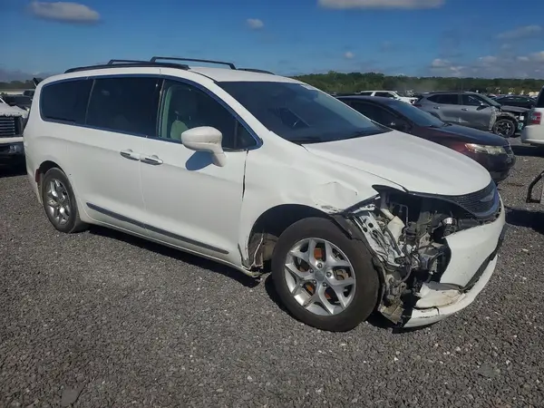 2C4RC1BG7HR505629 — 2017 Chrysler Pacifica, фото 4 с аукциона Copart, Передняя часть