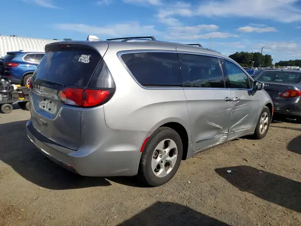 2C4RC1EG6HR622324 — 2017 Chrysler Pacifica, фото 3 с аукциона Copart 13.10.2026, Боковая часть