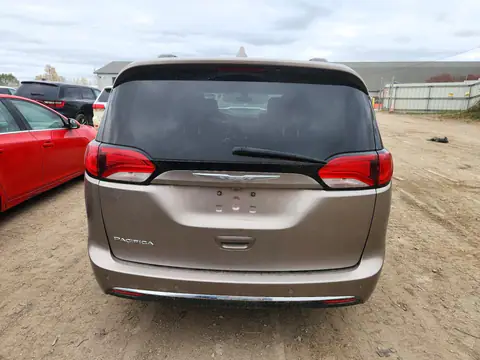 2C4RC1BG0HR603532 — 2017 Chrysler Pacifica, Сторона, фото до ремонта