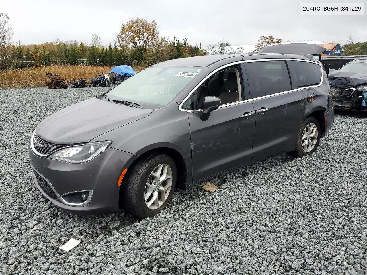 2C4RC1BG5HR841229 Chrysler Pacifica 2017 — повреждение Задняя часть, фото до ремонта