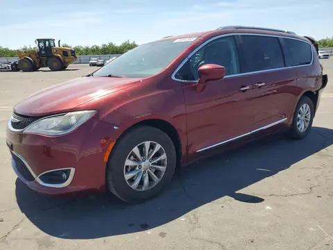2C4RC1BG8JR214143 — 2018 Chrysler Pacifica, Задняя часть (Rear End), фото до ремонта