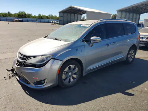 2C4RC1N77JR118743 — 2018 Chrysler Pacifica, Передняя часть (Front End), фото до ремонта