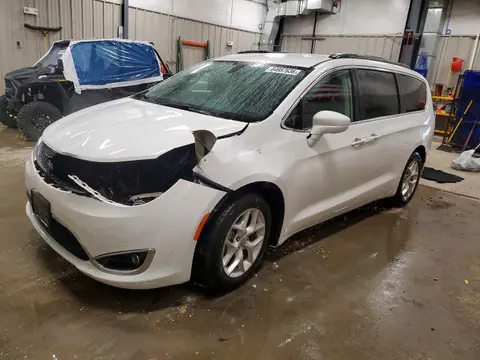 2C4RC1FG1JR183120 — 2018 Chrysler Pacifica, Передняя часть (Front End), фото до ремонта