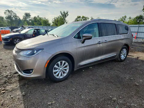 2C4RC1EG6JR144203 — 2018 Chrysler Pacifica, Крыша (Top/Roof), фото до ремонта