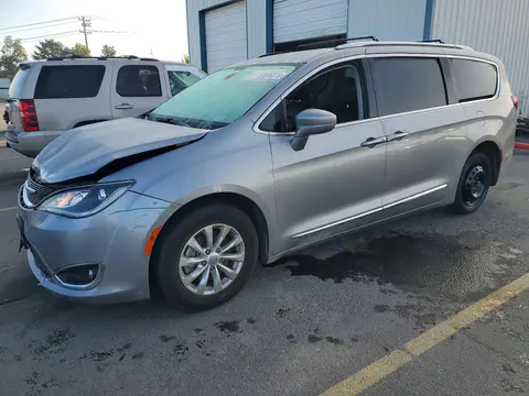 2C4RC1BG5JR290449 — 2018 Chrysler Pacifica, Передняя часть (Front End), фото до ремонта