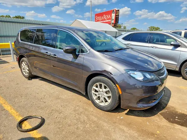 2C4RC1DG0JR310538 — 2018 Chrysler Pacifica, фото 4 с аукциона Copart, Передняя часть