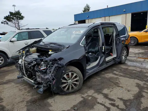 2C4RC1BGXJR175331 — 2018 Chrysler Pacifica, Передняя часть (Front End), фото до ремонта