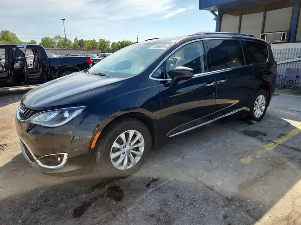 2C4RC1EG3JR293345 — 2018 Chrysler Pacifica, Боковая часть (Side), фото до ремонта