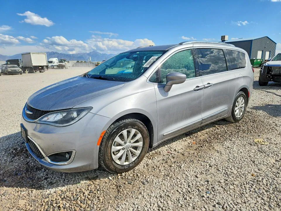 2018 Chrysler Pacifica VIN 2C4RC1BG1JR217403 фото 1