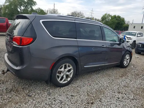 2C4RC1EG8JR315193 — 2018 Chrysler Pacifica, фото 3 с аукциона Copart, Передняя часть