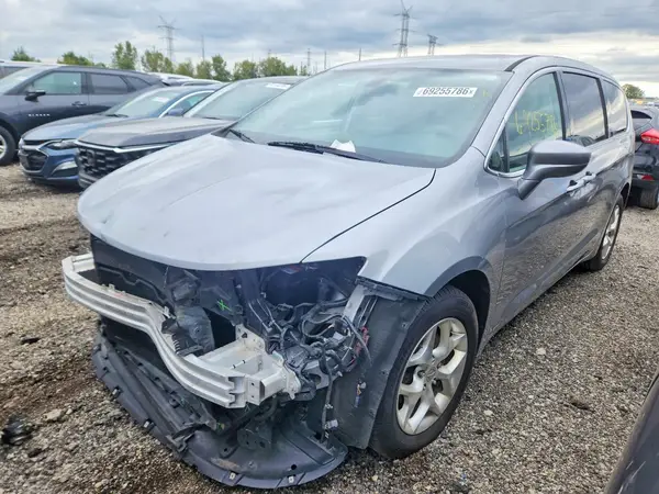 2C4RC1FG5JR125737 — 2018 Chrysler Pacifica, Передняя часть (Front End), фото до ремонта