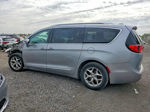 2C4RC1EG5JR268835 — 2018 Chrysler Pacifica, фото 2 с аукциона Copart 01.10.2026, Передняя часть