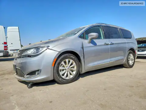 2C4RC1EG4JR260922 — 2018 Chrysler Pacifica, Пожар, фото до ремонта