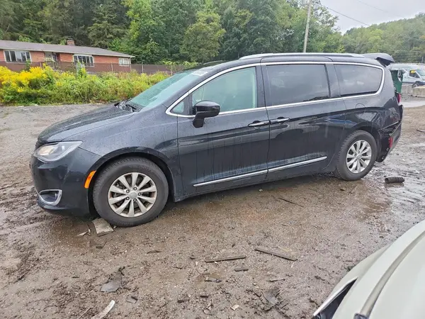 2C4RC1BG8JR292227 — 2018 Chrysler Pacifica, Задняя часть (Rear End), фото до ремонта