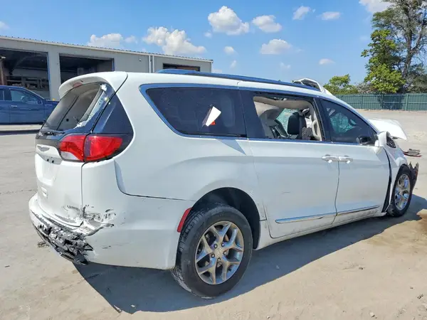 2C4RC1GGXJR272425 — 2018 Chrysler Pacifica, фото 3 с аукциона Copart 12.10.2026, Повреждения со всех сторон