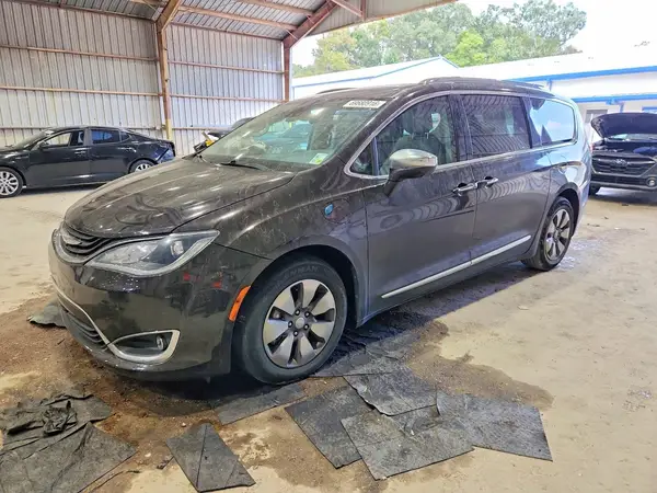 2C4RC1N77JR127149 — 2018 Chrysler Pacifica, Передняя часть (Front End), фото до ремонта