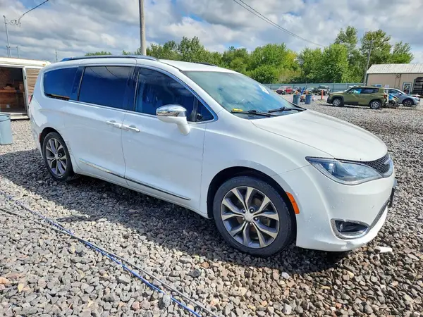 2C4RC1GG9JR251565 — 2018 Chrysler Pacifica, фото 4 с аукциона Copart, Подтопление