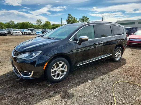 2C4RC1GG4JR121225 — 2018 Chrysler Pacifica, Задняя часть (Rear End), фото до ремонта