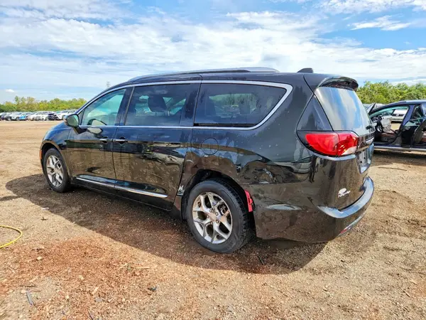 2C4RC1GG4JR121225 — 2018 Chrysler Pacifica, фото 2 с аукциона Copart, Задняя часть