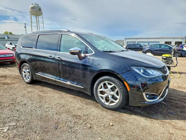 2C4RC1GG4JR121225 — 2018 Chrysler Pacifica, фото 4 с аукциона Copart, Задняя часть