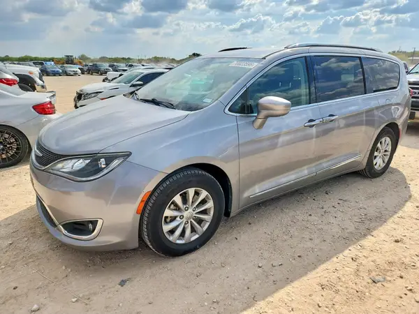 2C4RC1BG1JR186041 — 2018 Chrysler Pacifica, Град (Hail), фото до ремонта
