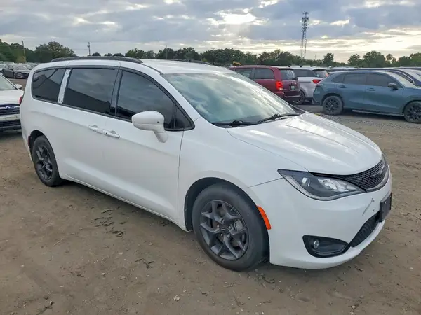 2C4RC1BG7JR261809 — 2018 Chrysler Pacifica, фото 4 с аукциона Copart 30.09.2026, Механические повреждения