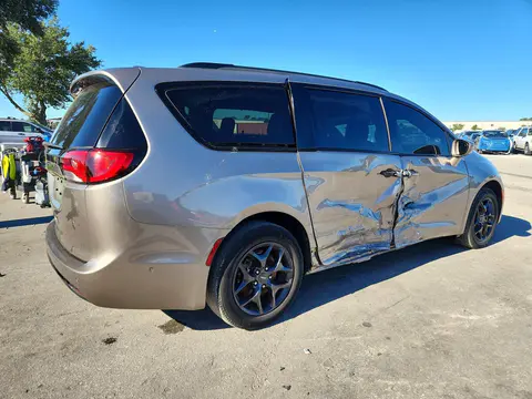 2018 Chrysler Pacifica Touring L VIN 2C4RC1BG4JR287168 фото 3