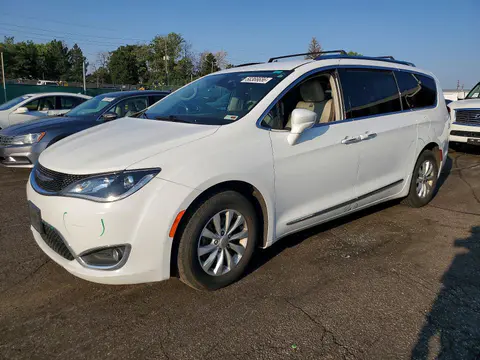 2C4RC1BG8KR560548 — 2019 Chrysler Pacifica, Боковая часть (Side), фото до ремонта