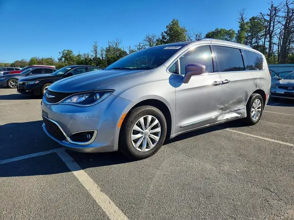 2C4RC1BGXKR555156 — 2019 Chrysler Pacifica, Боковая часть (Side), фото до ремонта