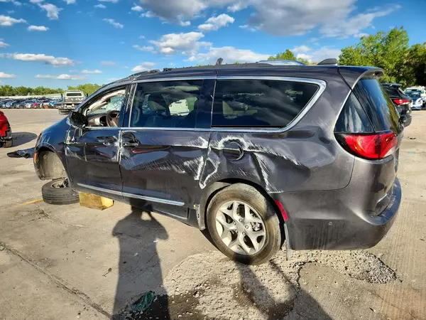 2C4RC1EG2KR506397 — 2019 Chrysler Pacifica, фото 2 с аукциона Copart, Опрокидывание