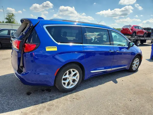 2C4RC1EG1KR549757 — 2019 Chrysler Pacifica, фото 3 с аукциона Copart, Задняя часть
