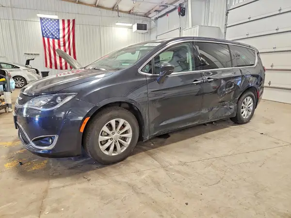 2C4RC1FG4KR609674 — 2019 Chrysler Pacifica, Боковая часть (Side), фото до ремонта