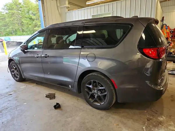 2C4RC1EG3KR576801 — 2019 Chrysler Pacifica, фото 2 с аукциона Copart, Передняя часть