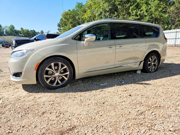 2C4RC1GG3KR644267 — 2019 Chrysler Pacifica, Задняя часть (Rear End), фото до ремонта