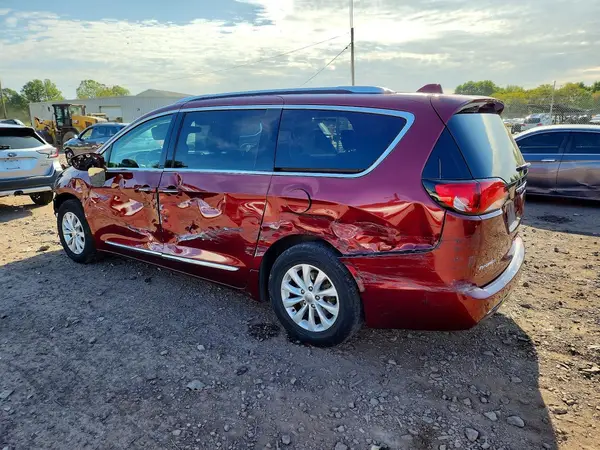 2C4RC1BG9KR559926 — 2019 Chrysler Pacifica, фото 2 с аукциона Copart, Передняя часть