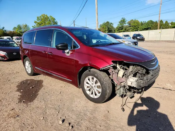 2C4RC1BG9KR559926 — 2019 Chrysler Pacifica, фото 4 с аукциона Copart, Передняя часть
