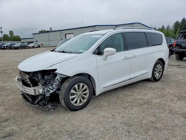 2C4RC1BG6KR626756 — 2019 Chrysler Pacifica, Передняя часть (Front End), фото до ремонта