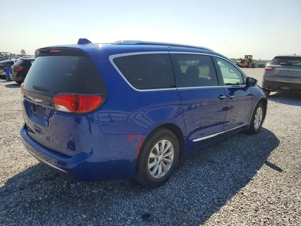 2C4RC1BG7KR652198 — 2019 Chrysler Pacifica, фото 3 с аукциона Copart 05.10.2026, Передняя часть