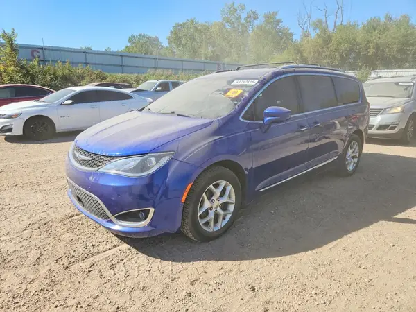 2C4RC1EG2KR522809 — 2019 Chrysler Pacifica, Град (Hail), фото до ремонта