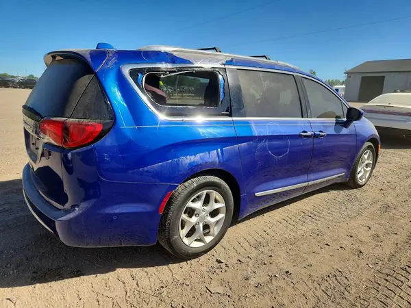 2C4RC1EG2KR522809 — 2019 Chrysler Pacifica, фото 3 с аукциона Copart, Град