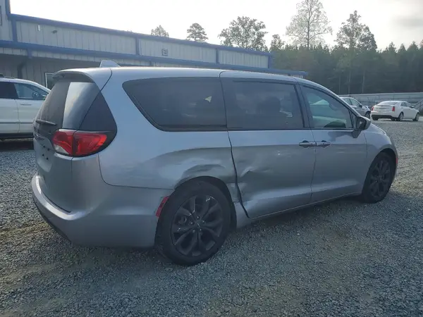 2C4RC1FG2KR507435 — 2019 Chrysler Pacifica, фото 3 с аукциона Copart, Боковая часть