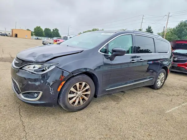 2C4RC1BG3KR651498 — 2019 Chrysler Pacifica, Передняя часть (Front End), фото до ремонта